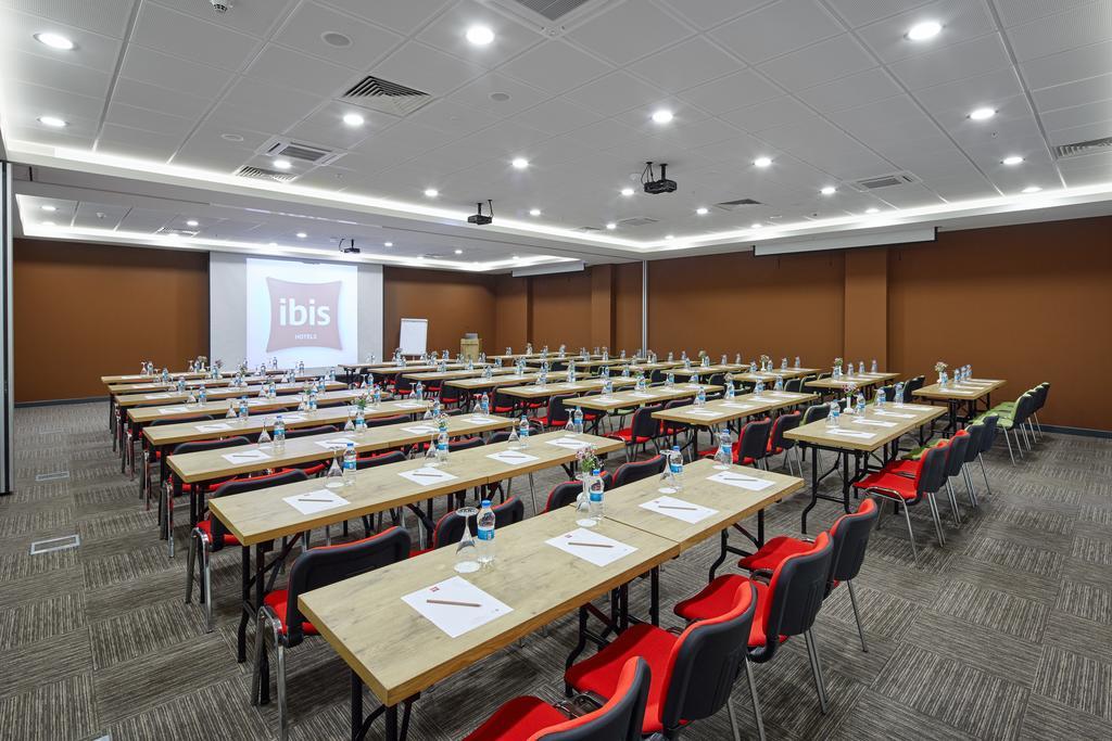 Ibis Airport Otel 3*
