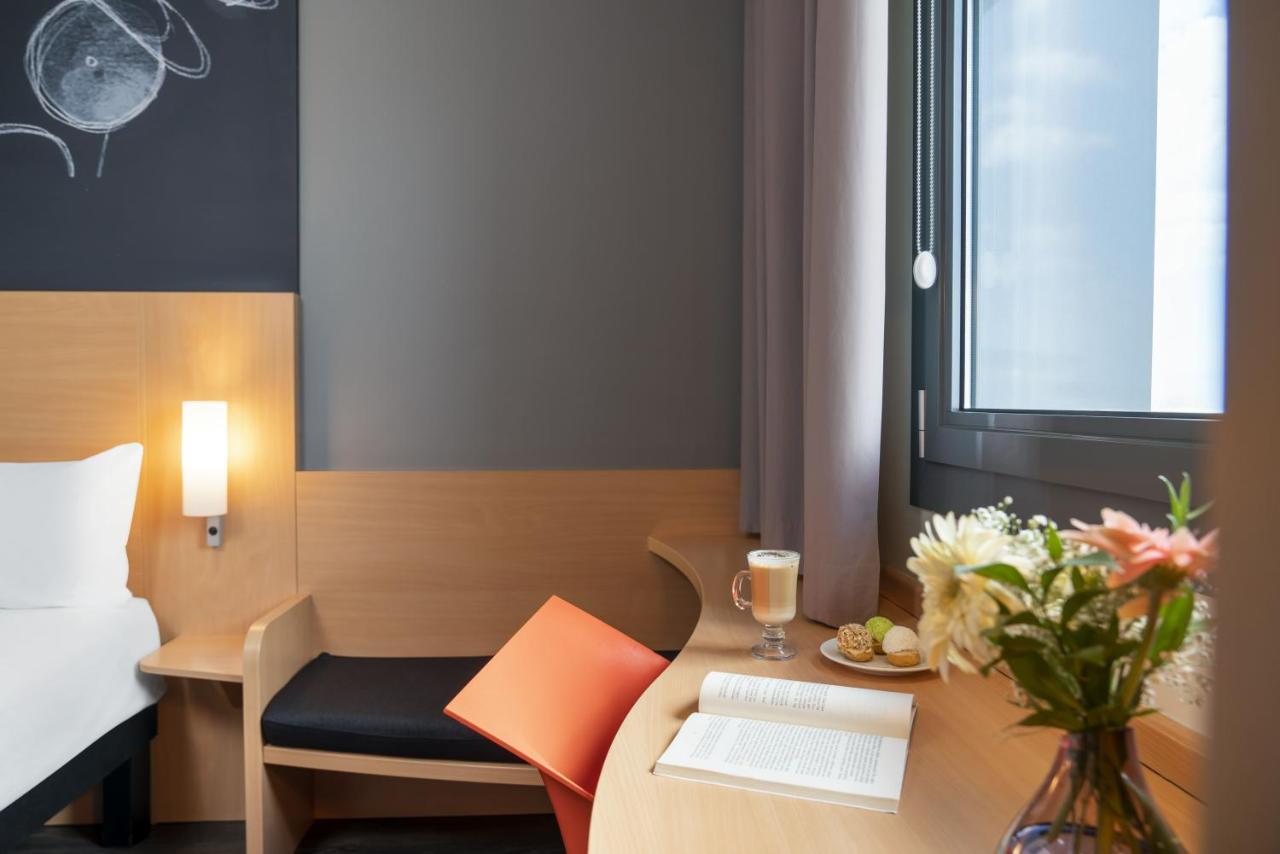 Otel Ibis Airport 3*
